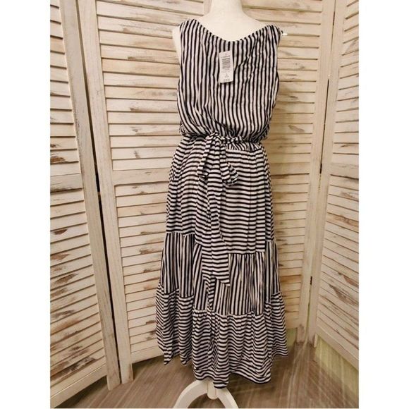 Torrid plus size midi dress - Picture 2 of 3